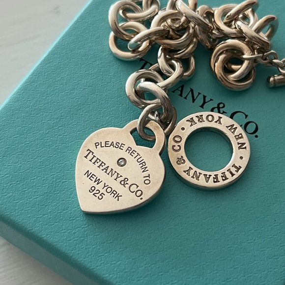 Tiffany & Co. Return to Tiffany Heart Tag Bracelet with a Diamond - Picture 7 of 8